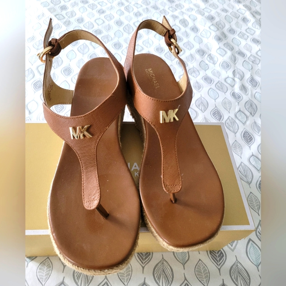 Muchael kors sandals